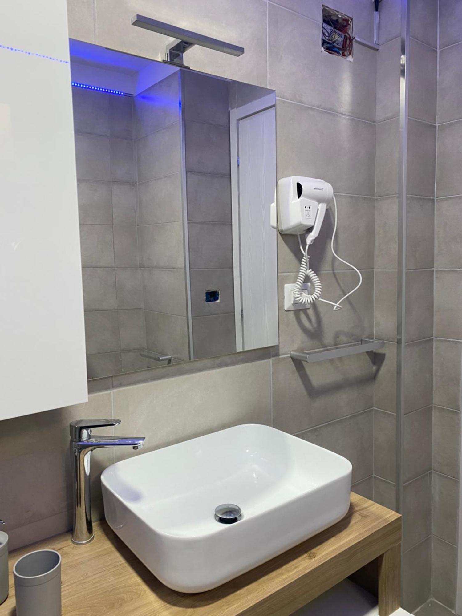 Il Giardino Di Max Apartment Bari Ngoại thất bức ảnh