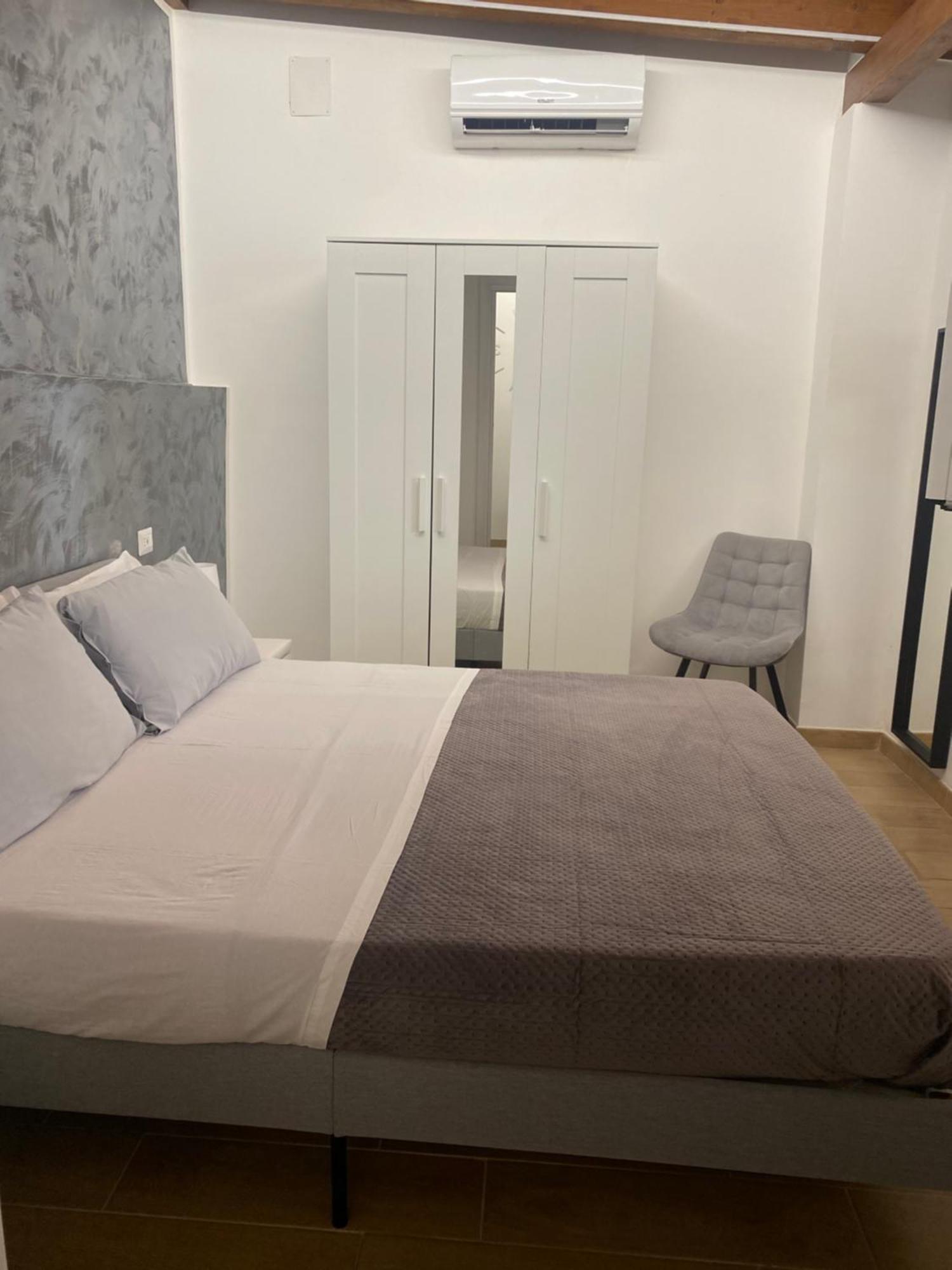 Il Giardino Di Max Apartment Bari Ngoại thất bức ảnh